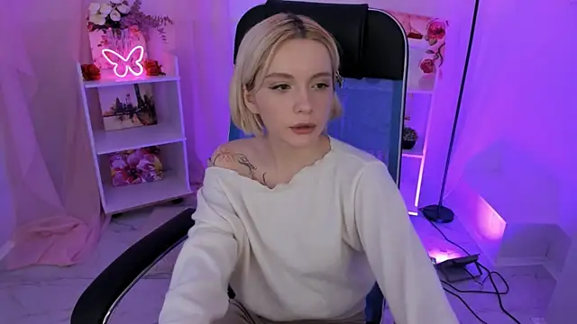 AuroraWrenfield's cam snapshot