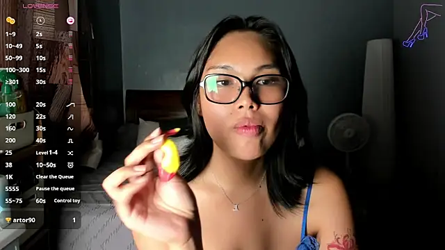 Luisa_Beatriz3 live sex cam