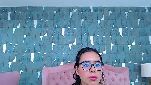 VictoriaVixxen's cam snapshot