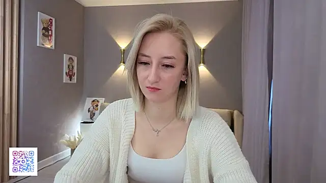 JodeeThu's cam snapshot