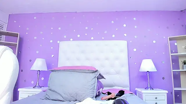 scarlette_15_'s cam snapshot