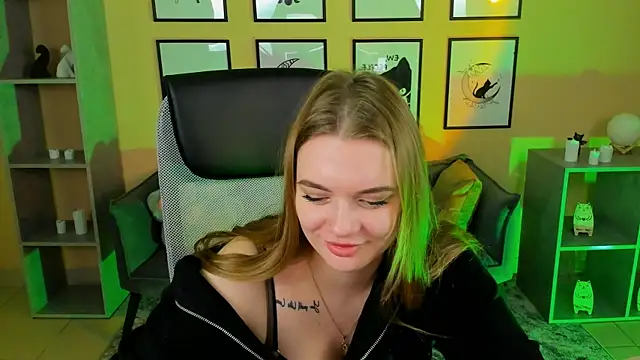 LisaMitchell's cam snapshot