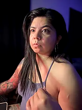 kimmiakiss22's cam snapshot