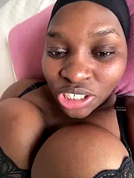 Blackpinkylips2025's cam snapshot