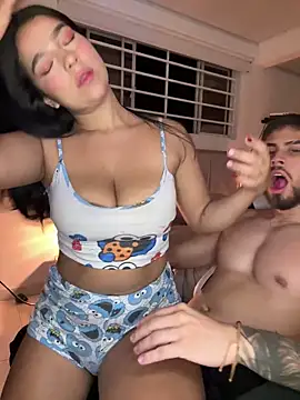 Tomas_Olivia live sex cam