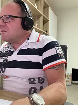 coupleLatinaLovers live sex cam