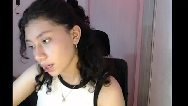 Ivonnybonn's cam snapshot