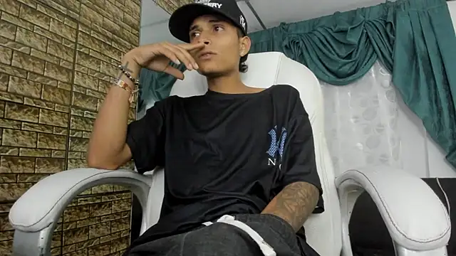 paul_booy live sex cam