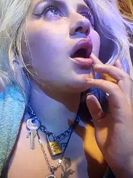 Hollywouldd's cam snapshot