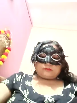 meera_hotty's cam snapshot