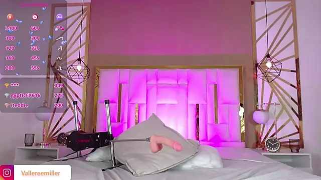 valeriee_millerr_'s cam snapshot