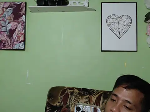 Thyler08 live sex cam