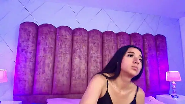 CatalinaSantana21's cam snapshot