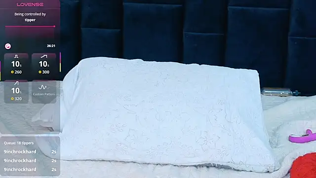 petitelittleebony's cam snapshot