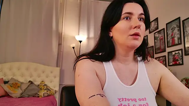 love_me__tonight_'s cam snapshot