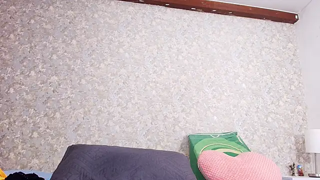 nicol_f's cam snapshot