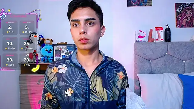 OwenBluee's cam snapshot