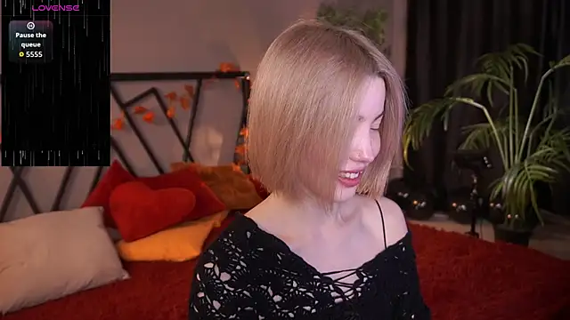 LindaThacker's cam snapshot