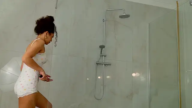 MargaretPeace's cam snapshot