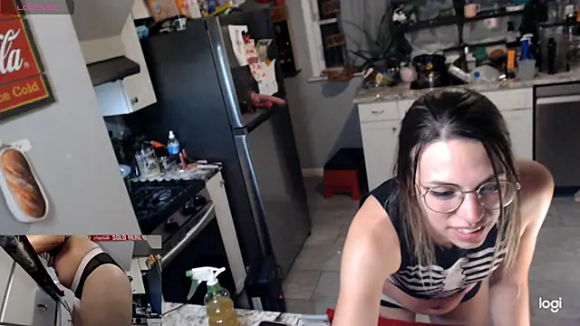 KierBearKisses live sex cam