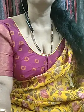 bhuvana_555's cam snapshot