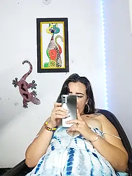 isabella_lovem's cam snapshot