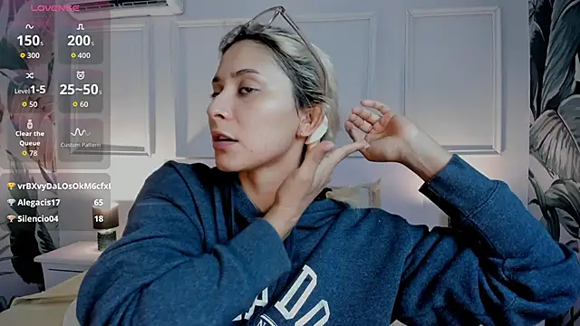 MissAllSunday_'s cam snapshot