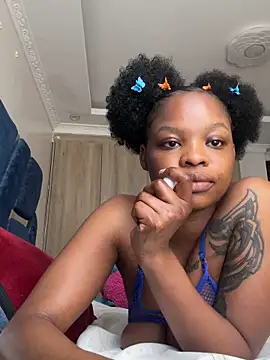 SexxyLunar's cam snapshot