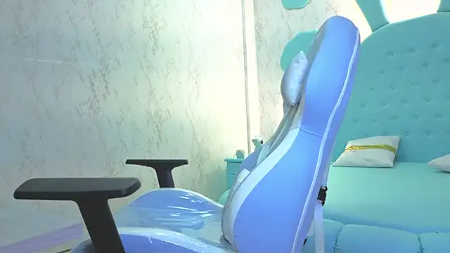 Mia_Cuttee's cam snapshot