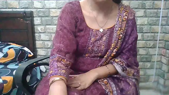 Sexy_iknoor's cam snapshot