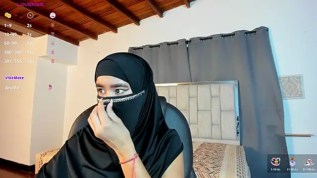 kalila_latif's cam snapshot