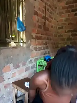 Black_juicy24 live sex cam