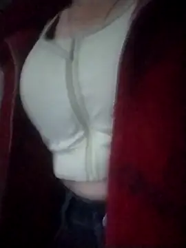 girl-ten's cam snapshot