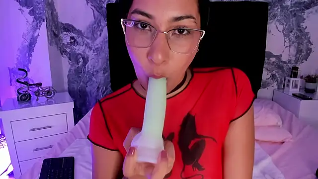 lilithDraven_'s cam snapshot