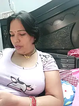 Poojabhabi101's cam snapshot