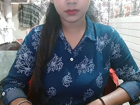 LovingPihu's cam snapshot