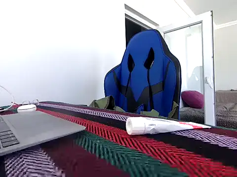 ALPHANDRE live sex cam