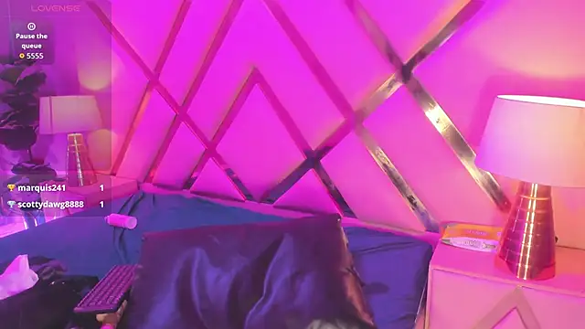 SophiaBloss's cam snapshot