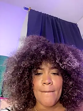 riri_brunnete's cam snapshot