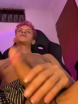 tylernova's cam snapshot