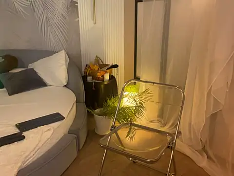 Miley_Smile's cam snapshot