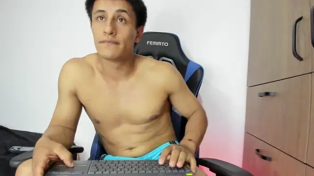 dorman_boy's cam snapshot