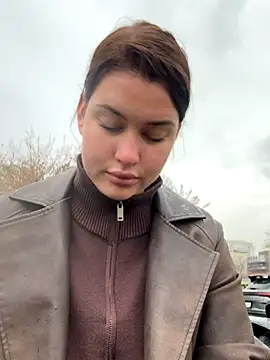 KikiWatson live sex cam