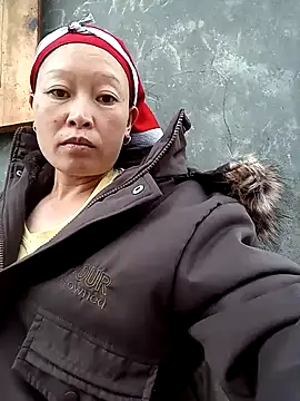 girl-hot2x's cam snapshot