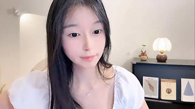 Onechestnut's cam snapshot