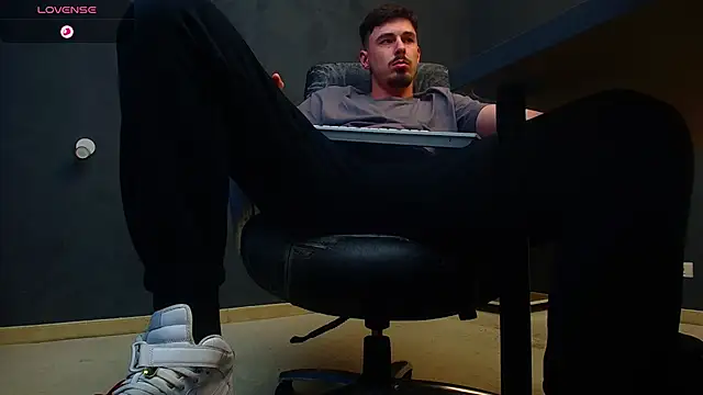 EnzoRace's cam snapshot