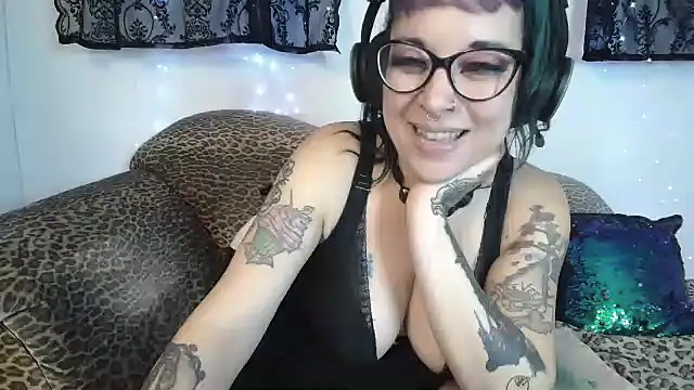 Missy-Dee's cam snapshot