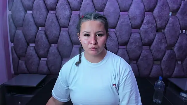 AlaSmith's cam snapshot