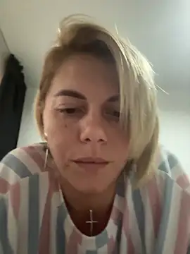 tanyagrey's cam snapshot