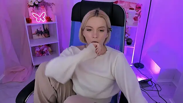 AuroraWrenfield's cam snapshot